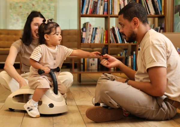 Baby Walker 2in1 Globber WALK N’ ROLL ECOLOGIC - coconut-45 Globber WALK N’ ROLL ECOLOGIC coconut — correpasillos 2 en 1-45 - imagen