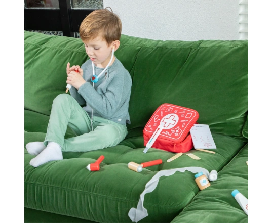 Conjunto medico New Classic Toys