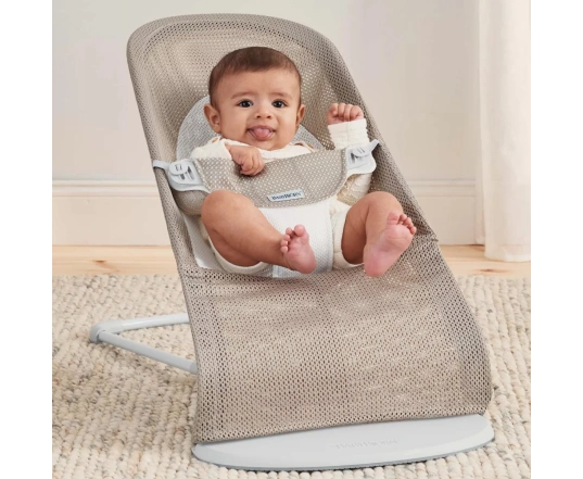 Крісло-шезлонг Balance Soft BabyBjörn (тканина сітка) - Бежевий/білий