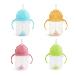 Taza de entrenamiento antigoteo con pajita y contrapeso Munchkin Tip & Sip - 200ml - imagen