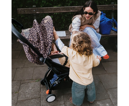 Silla de paseo Stokke YOYO³  Leopard (сhasis White)